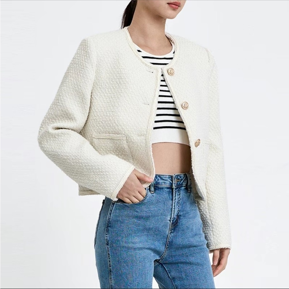 Cream Blazer with Textured Fabric and Collarless Design